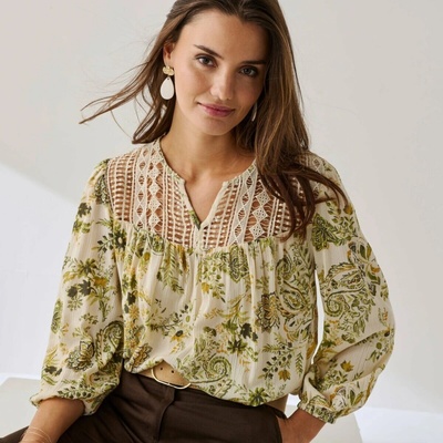 Kreponová halenka s macramé a 3/4 rukávy s potiskem režná/khaki
