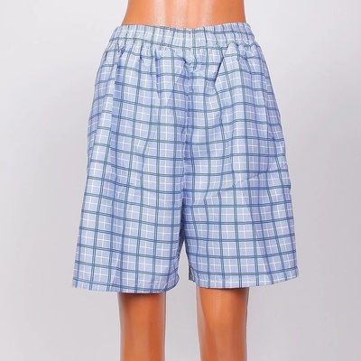 Мъжки макси шорти в светлосиньо с кариран десен