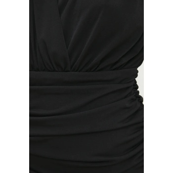 ANSWEAR Рокля Answear Lab в черно дълга разкроена (sng.94.tos)