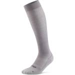 CEP Дамски компресионни чорапи CEP Women's Core Flight Socks Tall 2.0 Compression socks - Light Grey - размер III (207-1140-0212)