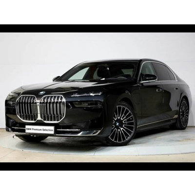 BMW 750e xDrive M Sport 360 kW
