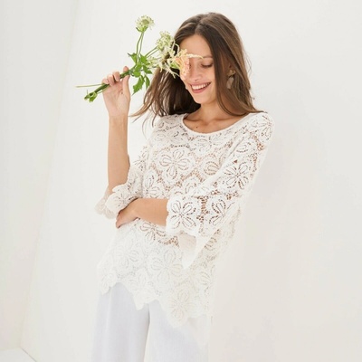 Macramé halenka s rozšířenými 7/8 rukávy bílá