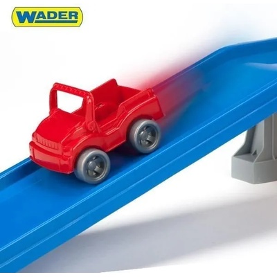 Wader Детска писта - жп гара с магистрала и паркинг