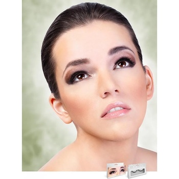 Image 1 of Черни мигли със сгъстяване по средата