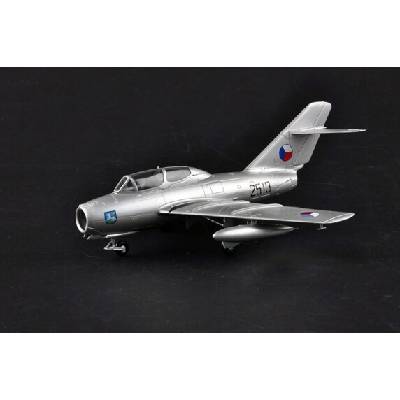 Easy Model MiG-15UTI CS-102 30. sbolp Czechoslovakia Air Force 1980 1:72