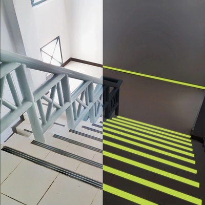 Handy Fosforeskujúca protišmyková lepiaca páska 5 m × 25 mm