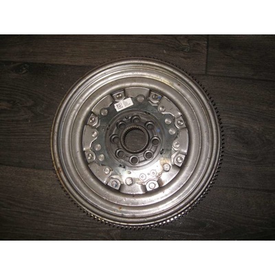 setrvačník VW Passat B8 3G0 2,0 TDI 140 KW DSG 06K105266P – Zboží Mobilmania