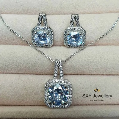 SXY Jewellery Дамски сребърен комплект с кристали | ss5107