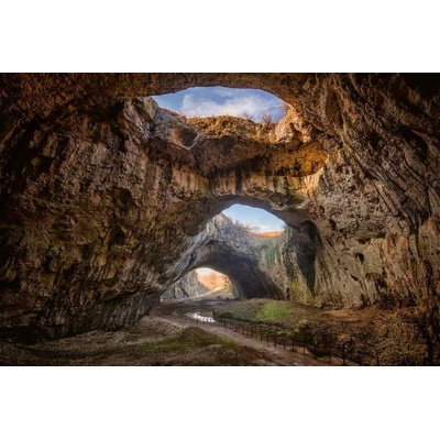 DIMEX ART Флизелинов фототапет красива гледка от пещера 375 x 250 см