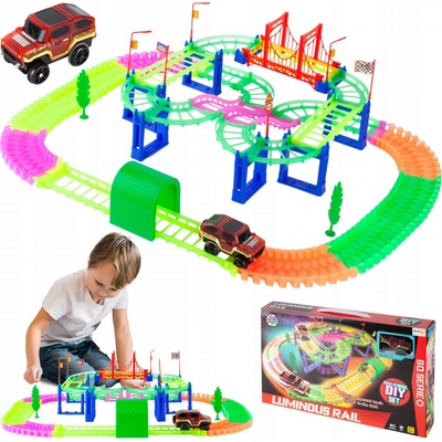 Malplay Světelná autodráha s autem a doplňky 80 dílků