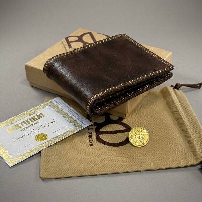 Tmavě hnědá kožená peněženka ROYAL MASTER s gravírováním Tvujoriginal