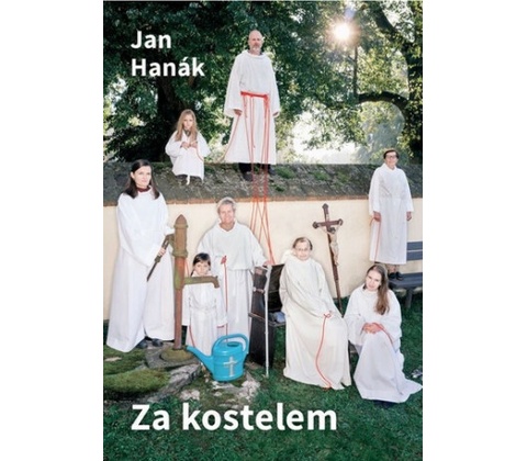 Za kostelem