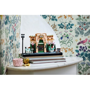 Image 1 of LEGO® ICONS™ - French Café (10362)