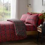 Catherine Lansfield Червено/тъмнозелено двойно спално бельо 200x200 cm Tartan Check - Catherine Lansfield (BD/61966/W/DQS/RGR)