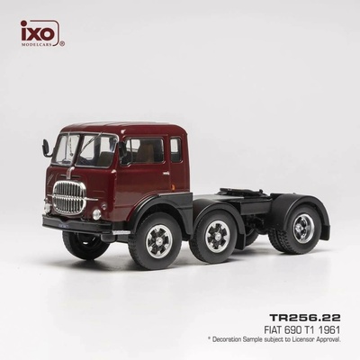 IXO Fiat 690 T1 1961 Červená 1:43