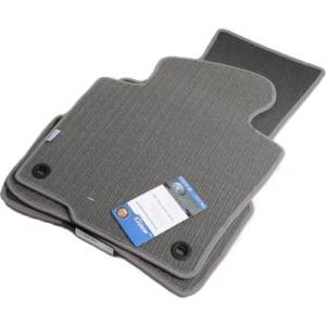 CarMart Мокетни стелки за VW Passat B6 / B7 3C (2005-2014) - кръгли щипки - Сиви