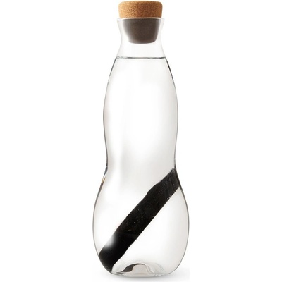 BLACK+BLUM Karafa na vodu s binchotanem a pohárkem Eau Good 800 ml