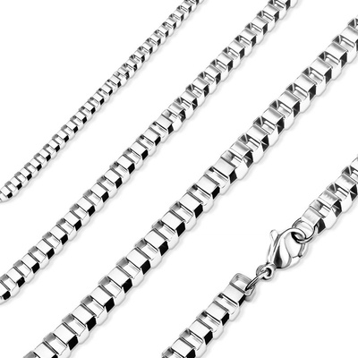 Šperky eshop Řetízek z oceli , lesklá hranatá očka, stříbrná barva AB04.19