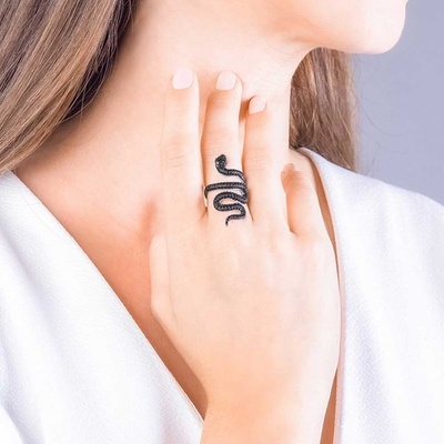 Seinerzeit Stříbrný prsten Had Mamba černá SZA 1990 258 S