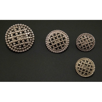 Luxusný gombík so spodným prišitím - lesklé svetlé striebro - priemer 1,8 cm