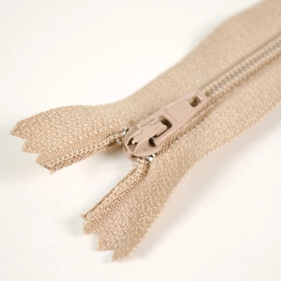Takoy Zips TKY špirálový nedeliteľný #3mm - tmavý béžový 20cm