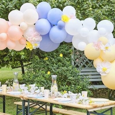 Ginger Ray Sada balónků na balónkový oblouk Flower pastel s hedvábnými květy