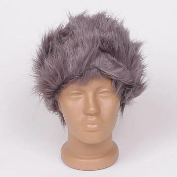 Пухкава сива шапка от еко кожа с дълъг косъм