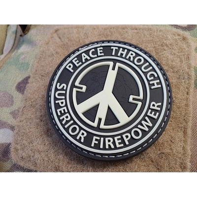 JACKETS TO GO Nášivka PEACE THROUGH SUPERIOR FIREPOWER plast velcro GLOW IN THE DARK