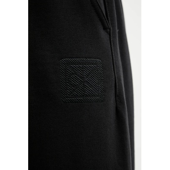 Calvin Klein Спортен панталон Calvin Klein в черно с апликация LV044D205G (LV044D205G)