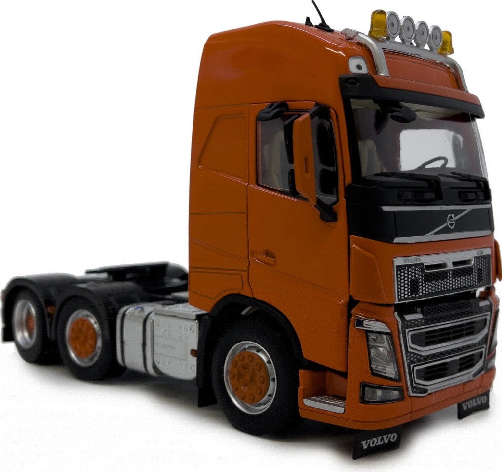 MarGe Models Volvo FH16 6x2 oranžová 1:32 - Heureka.cz