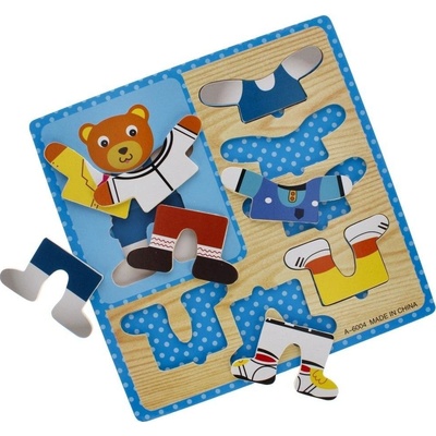 Dřevěné puzzle oblékání