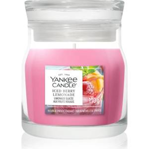 Yankee Candle Iced Berry Lemonade ароматна свещ Signature 110 гр