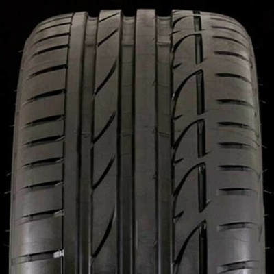 Bridgestone Potenza S001 235/35 R19 87Y