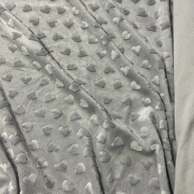 Látka minky srdička, 320 g/m², šíře 160 cm, metráž, světle šedá