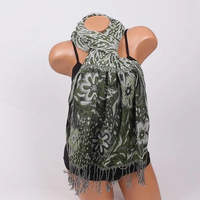 Зелен шал с цветя, орнаменти и ламе