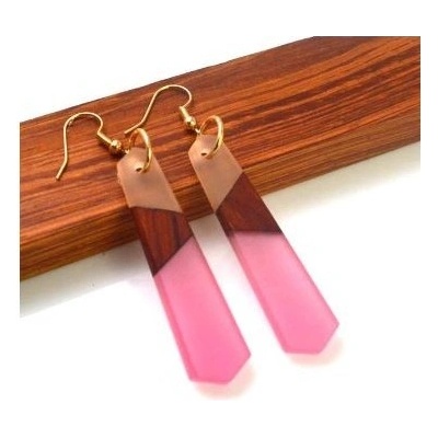 Prosperk náušnice z pryskyřice a dřeva S5071