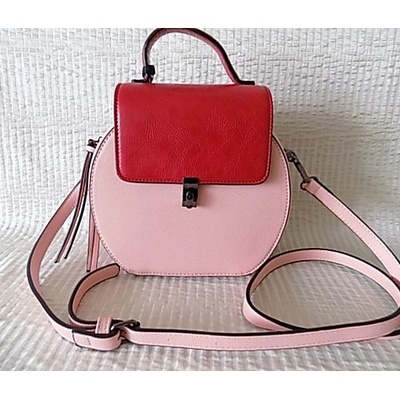Elegantní crossbody kabelka