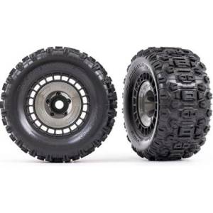 Traxxas колело 3.8", гума Sledgehammer, диск черен със сиво покритие (2)