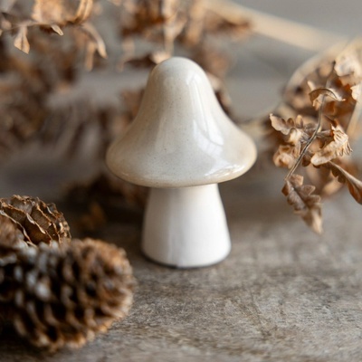 Storefactory Jesenná dekorácia Huba Bosten Beige 6 cm