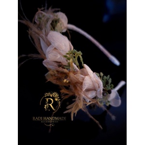 Radi handmade Диадема за момиче за коса с текстилни цветя в бежаво (750)