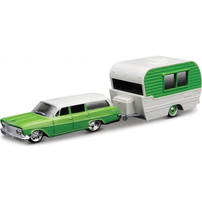 Maisto Design Tow & Go 1962 Chevrolet Biscayne Wagon s prívesom 1:64
