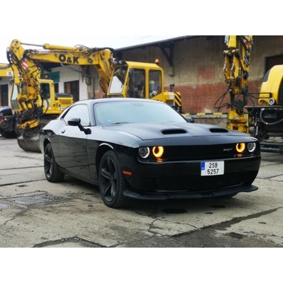 Zážitková jízda autem Dodge Challenger Praha – Sleviste.cz