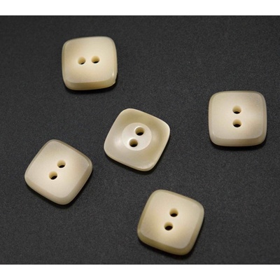 Dierkový gombík štvorček - béžový melír - rozmer 1,5 cm x 1,5 cm