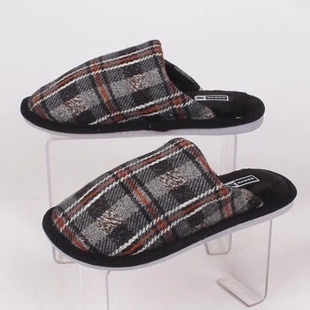 Image 1 of Мъжки пантофи в черно с кариран десен