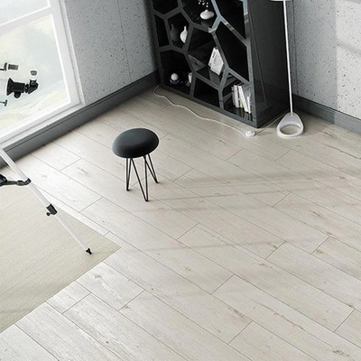 AGT Flooring Ламиниран паркет AGT PRK503 VOLGA Nature Line Collection 8мм AC4/32 V4