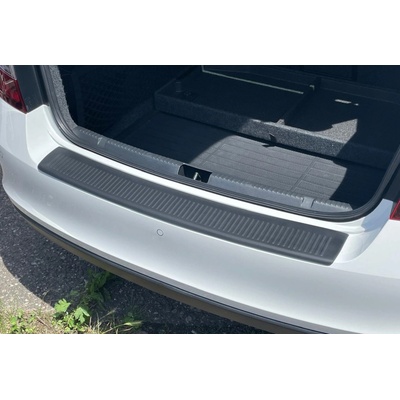 Škoda Rapid-Ochranný kryt zadního nárazníku RIDER N-0036