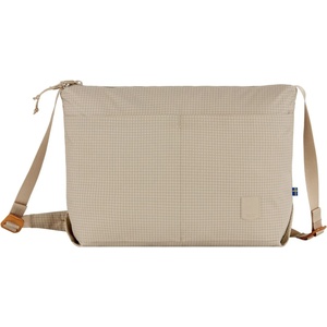 Fjällräven Чанта за рамо Fjällräven High Coast Pro Shoulder Bag - Fossil - размер 12 l (510-7509-0311)
