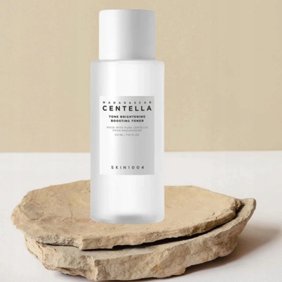 SKIN1004 Madagascar Centella Tone Brightening Boosting Toner 210 ml