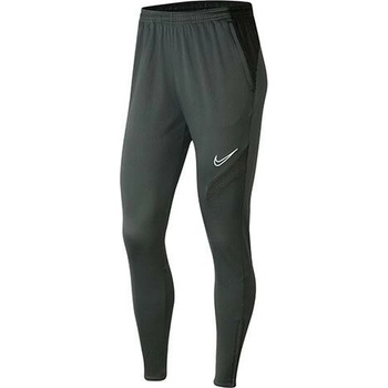 Nike Academy Pro