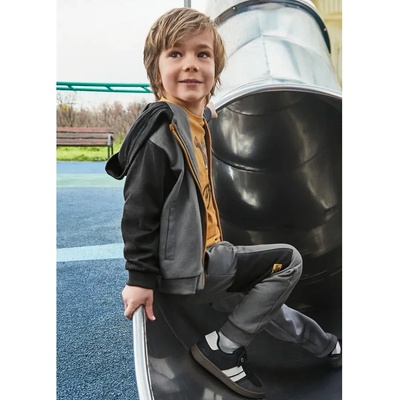 Mayoral Ватиран анцуг суичър в сив цвят и два спортни панталона в светло и тъмно сиво за мини момче Mayoral